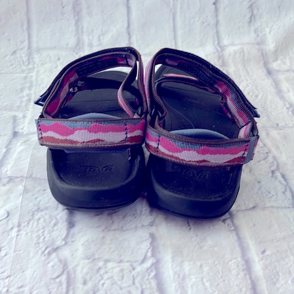 🔵”NWOT” Teva Pink & Black XLT2 Adjustable Strap Sandals - Picture 8 of 9